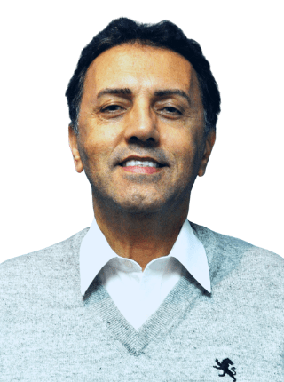 This is an image of Professor Moe Saouli